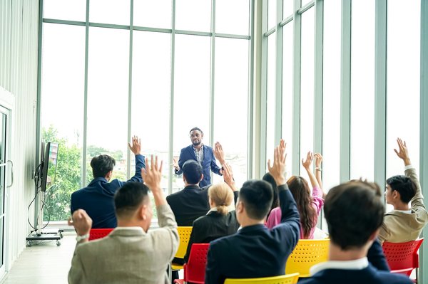 Accompagnement des professionnels du marketing, du commercial et de l'innovation : boostez vos compétences avec ism formation